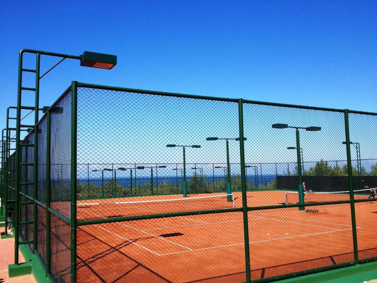โคลิเนียม กอล์ฟแอนด์บีช รีสอร์ต Hotel Agios Georgios  ภายนอก รูปภาพ