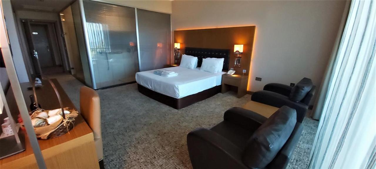 โคลิเนียม กอล์ฟแอนด์บีช รีสอร์ต Hotel Agios Georgios  ภายนอก รูปภาพ