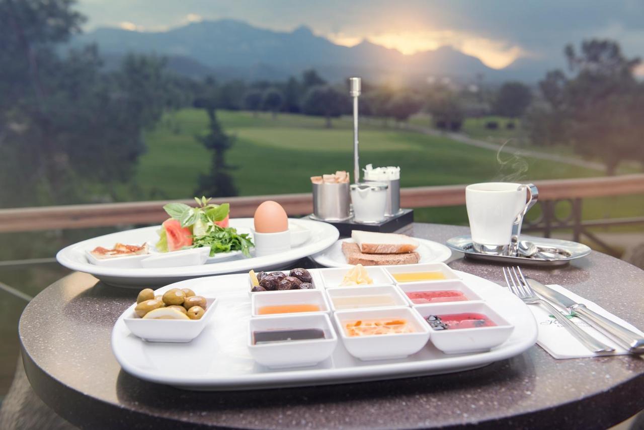 โคลิเนียม กอล์ฟแอนด์บีช รีสอร์ต Hotel Agios Georgios  ภายนอก รูปภาพ