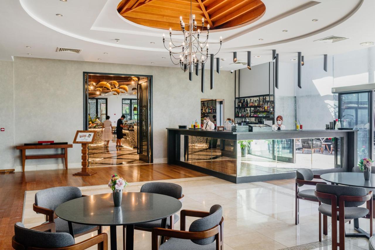 โคลิเนียม กอล์ฟแอนด์บีช รีสอร์ต Hotel Agios Georgios  ภายนอก รูปภาพ
