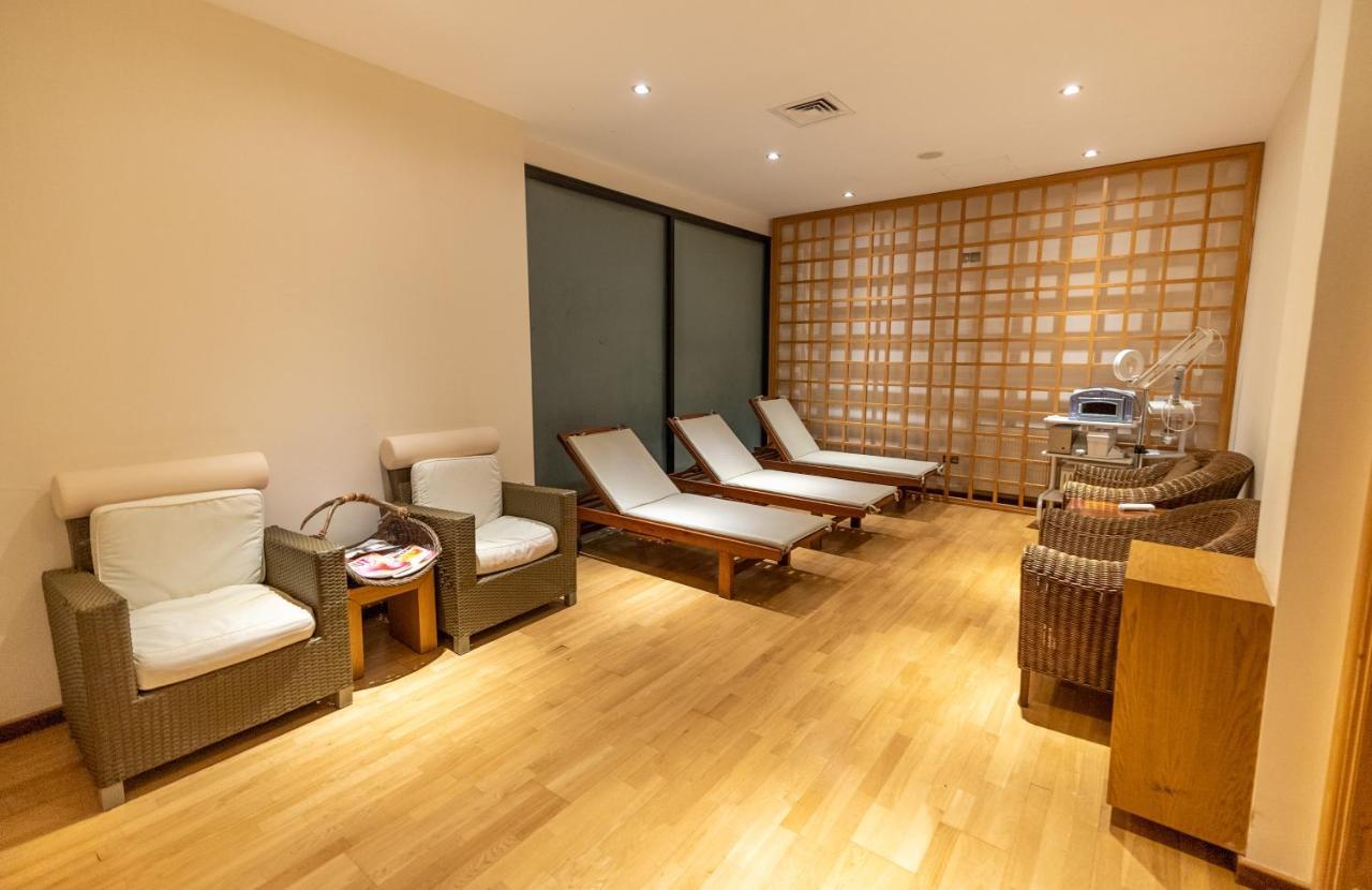 โคลิเนียม กอล์ฟแอนด์บีช รีสอร์ต Hotel Agios Georgios  ภายนอก รูปภาพ