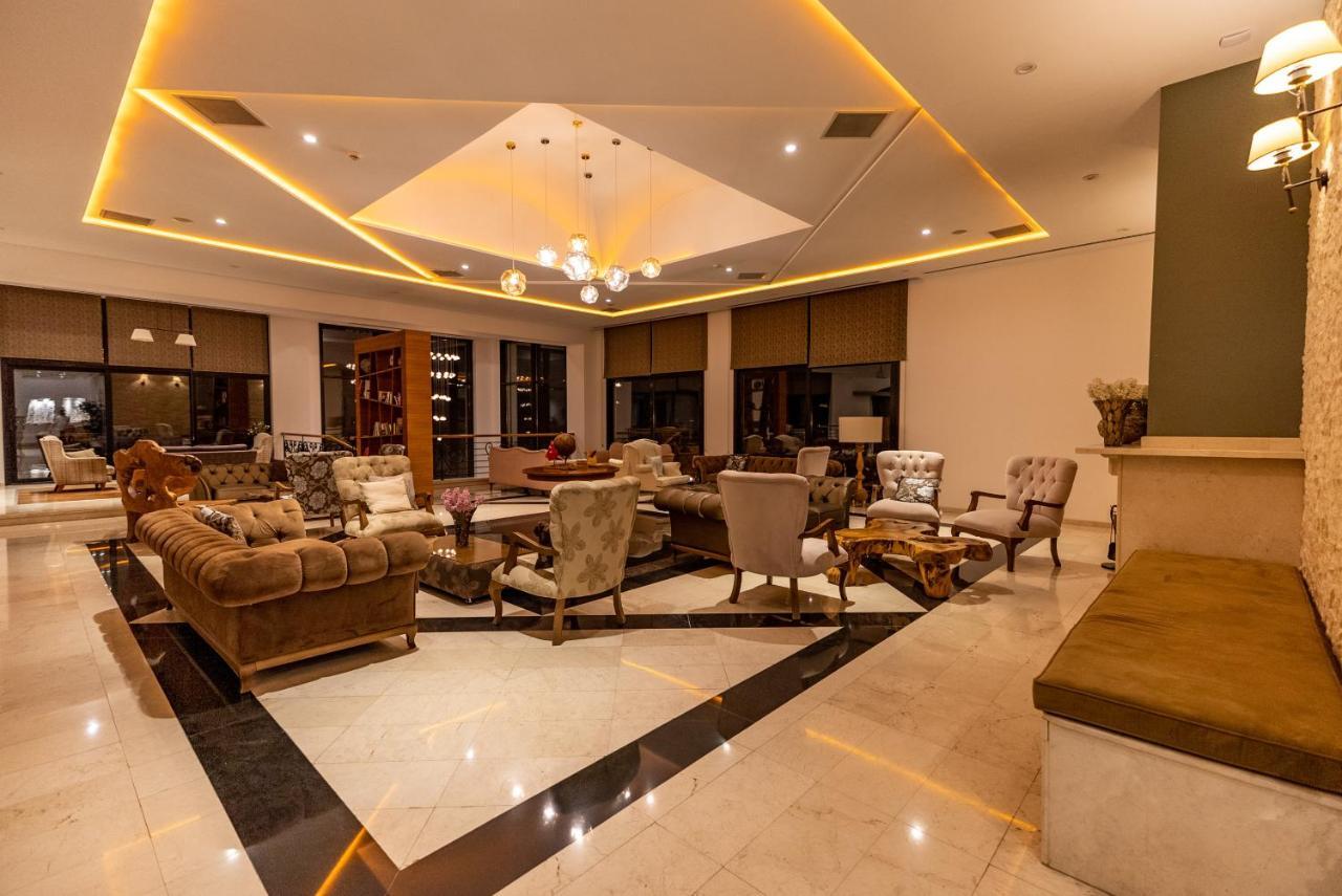 โคลิเนียม กอล์ฟแอนด์บีช รีสอร์ต Hotel Agios Georgios  ภายนอก รูปภาพ